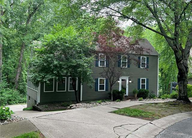 Property at 601 NW 41st St, Kansas City, MO 64116, 4 beds, 2.5 baths