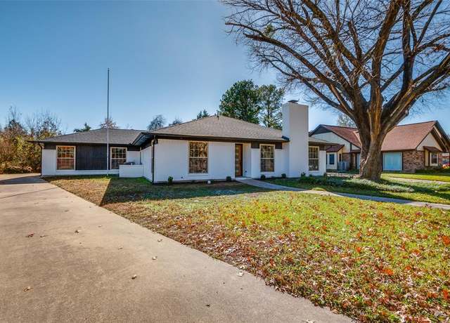Property at 2028 Casa Loma Ct, Grapevine, TX 76051, 3 beds, 2 baths