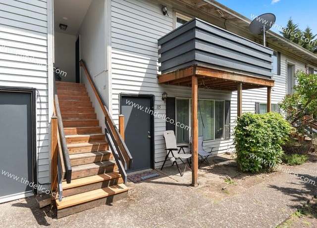 Photo of 19849 NE Halsey St Unit 215, Portland, OR 97230