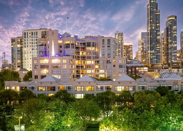 Photo of 2 Townsend St, San Francisco, CA 94107